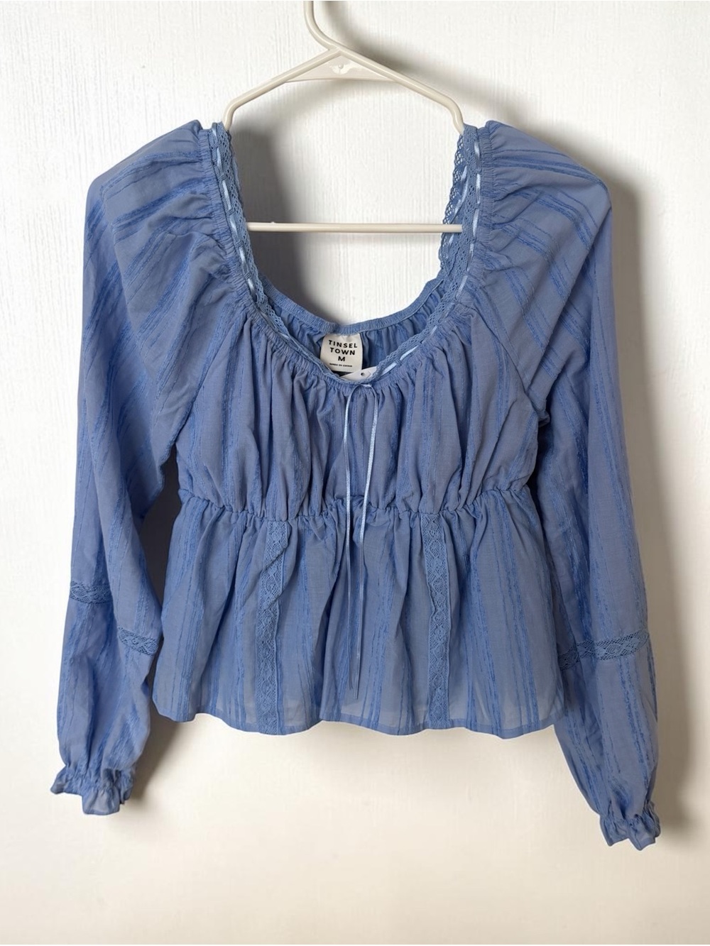 Tinseltown Periwinkle Blue Peasant Blouse with Lace Trim Size M